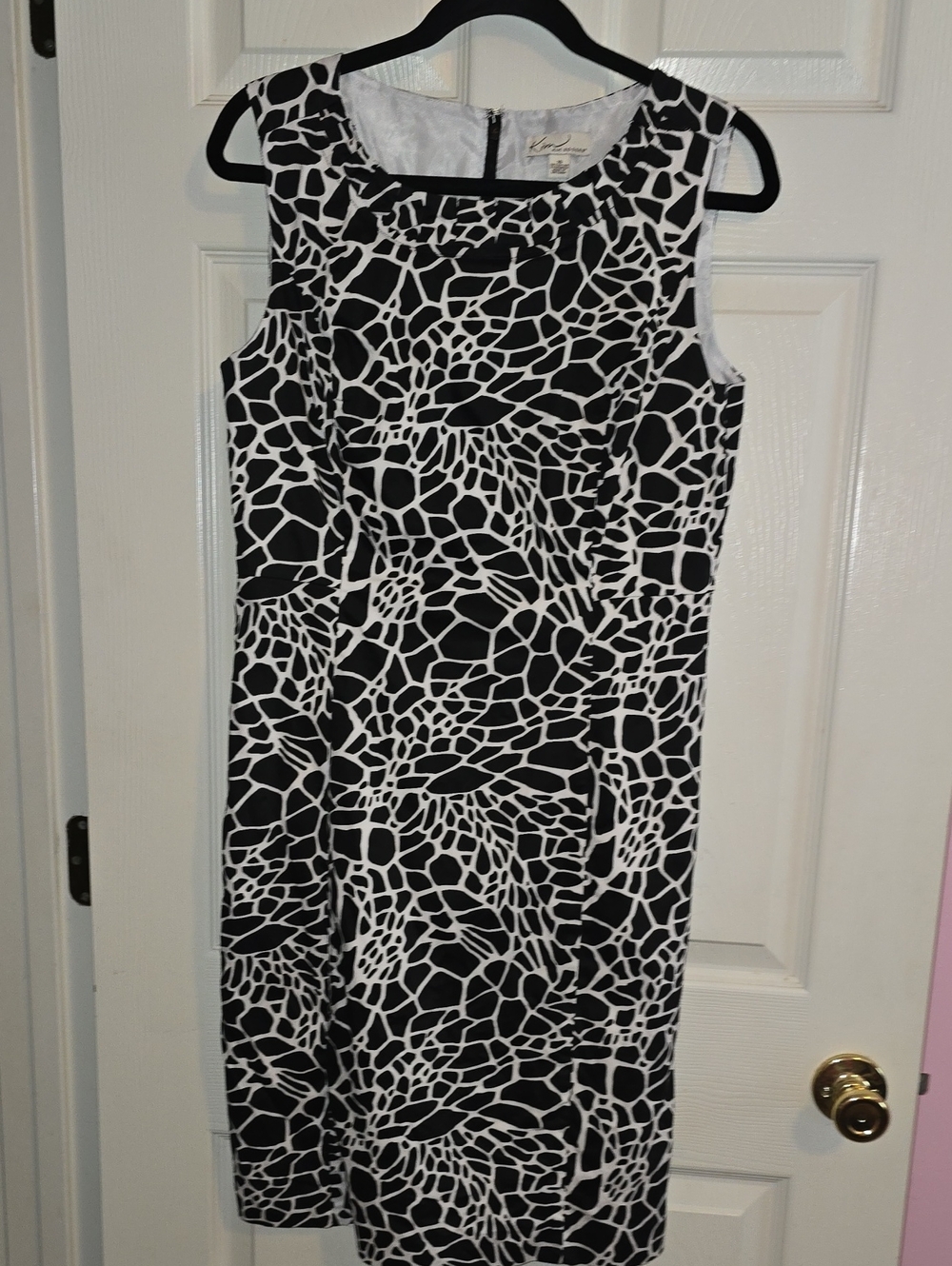 Kim Rogers Black and White Abstract Print Midi Dress